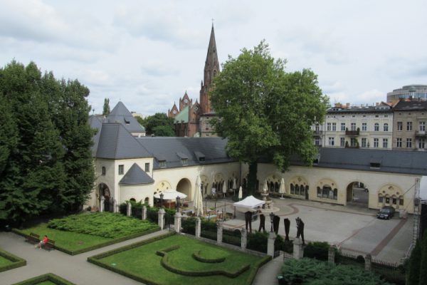 dzielnica-cesarska-masztalarnia